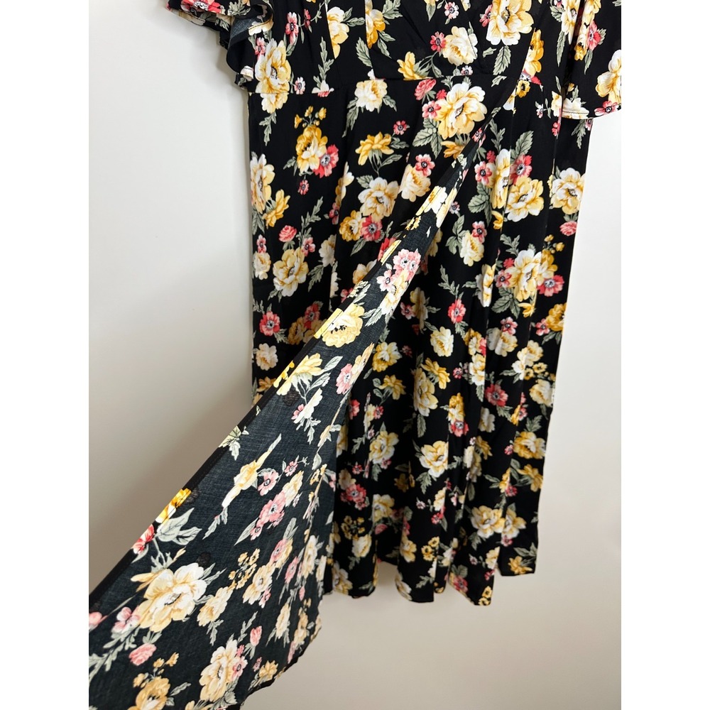 Torrid Floral Faux Wrap Challis Dress Flutter Sleeve Plus Size 1 1X Black Yellow - Picture 7 of 14